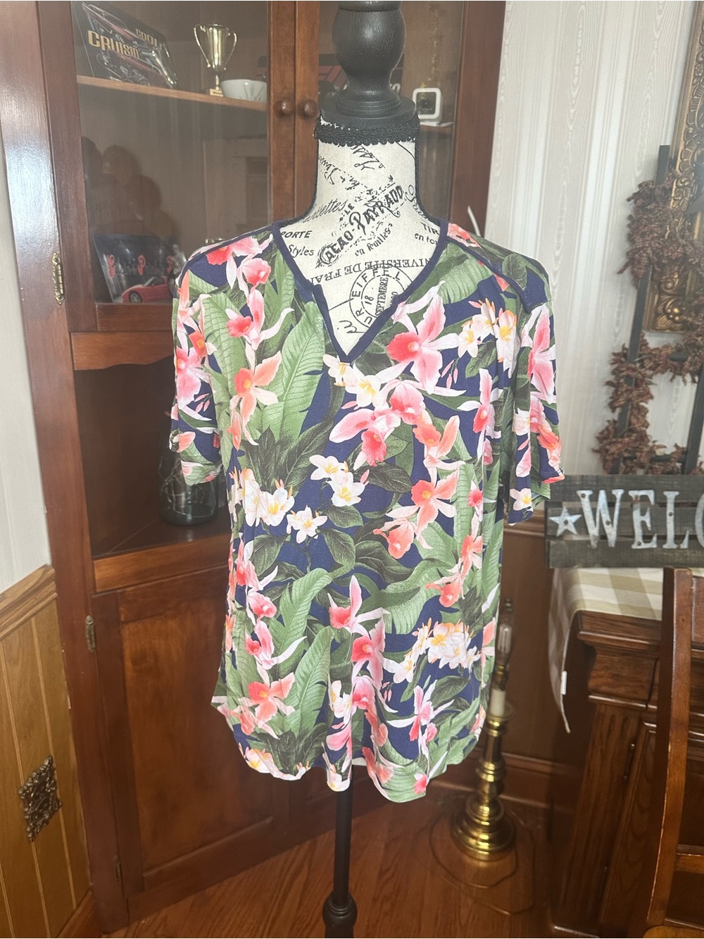 Tommy Bahama Navy Floral Short Sleeve Blouse